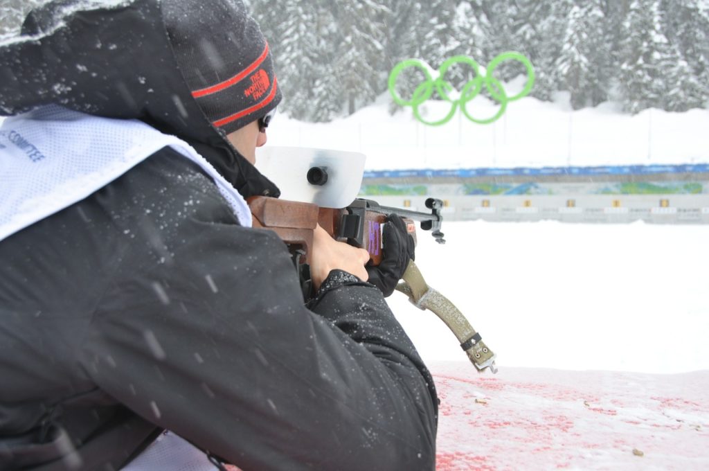 A koncentráció növelése fontos a sportlövészetben.